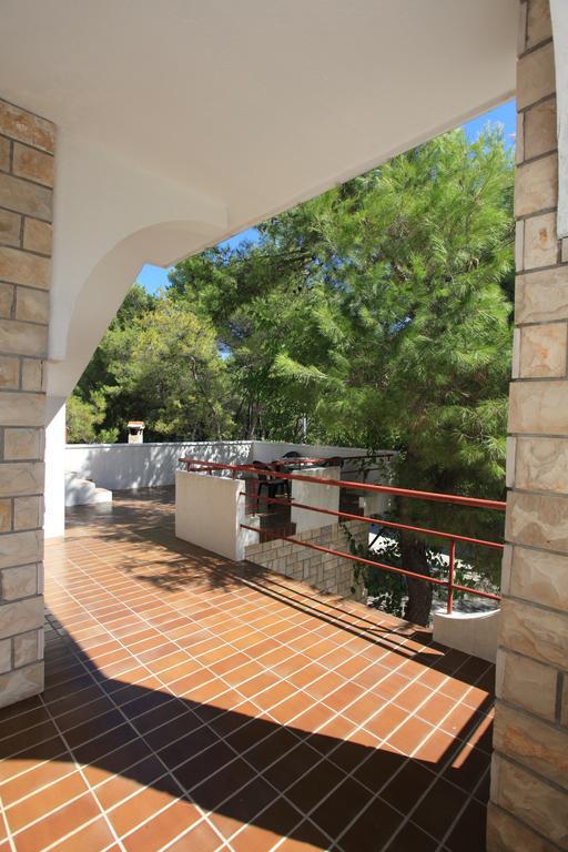 Apartments Pinus Vrboska Room photo